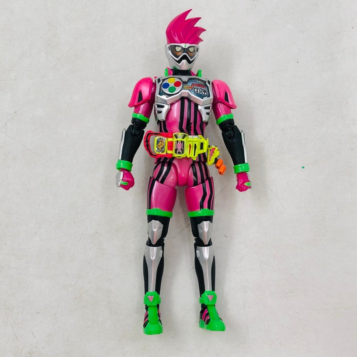 難あり中古品 S.H.Figuarts フィギュアーツ 仮面ライダーエグゼイド アクションゲーマー レベル2 20 Kamen Rider Kicks Ver._画像2