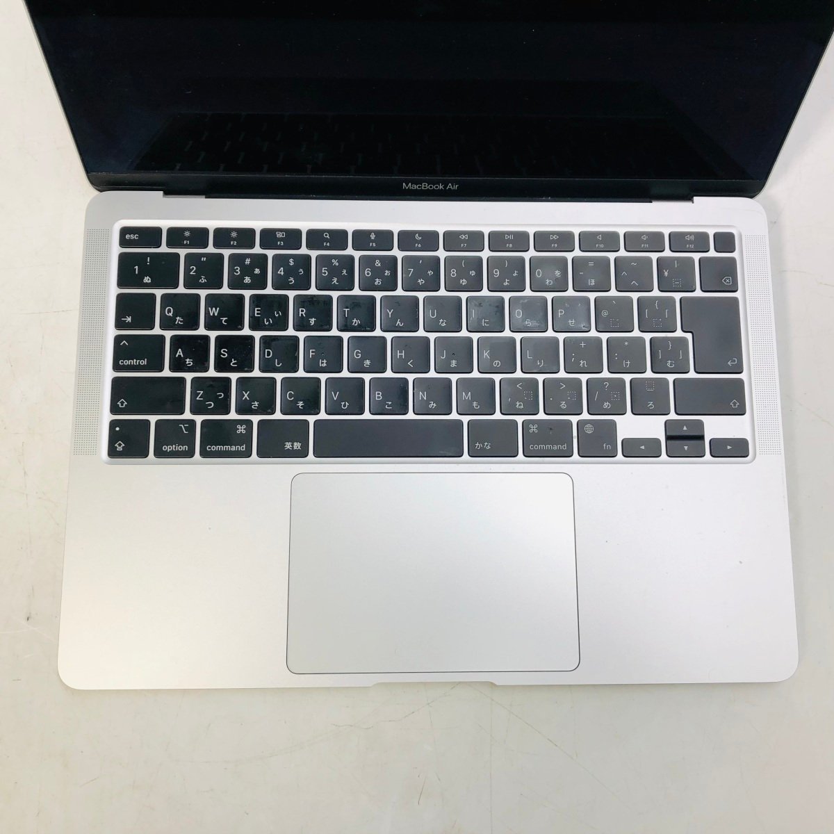 ジャンク MacBook Air Retina 13インチ (Late 2020) Apple M1 8コア/8GB/SSD 256GB シルバー MGN93J/A_画像3