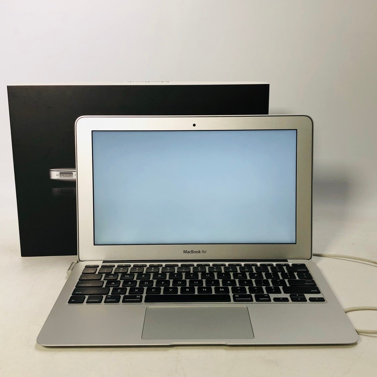 ジャンク MacBook Air 11インチ (Mid 2011) Core i5 1.6GHz/2GB MC968J/A_画像1