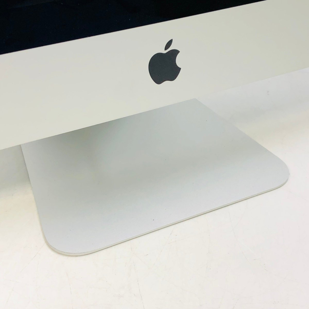 ジャンク iMac Retina 5Kディスプレイモデル 27インチ (Late 2015) Core i5 3.3GHz/32GB/FD 2TB MK482J/A_画像3