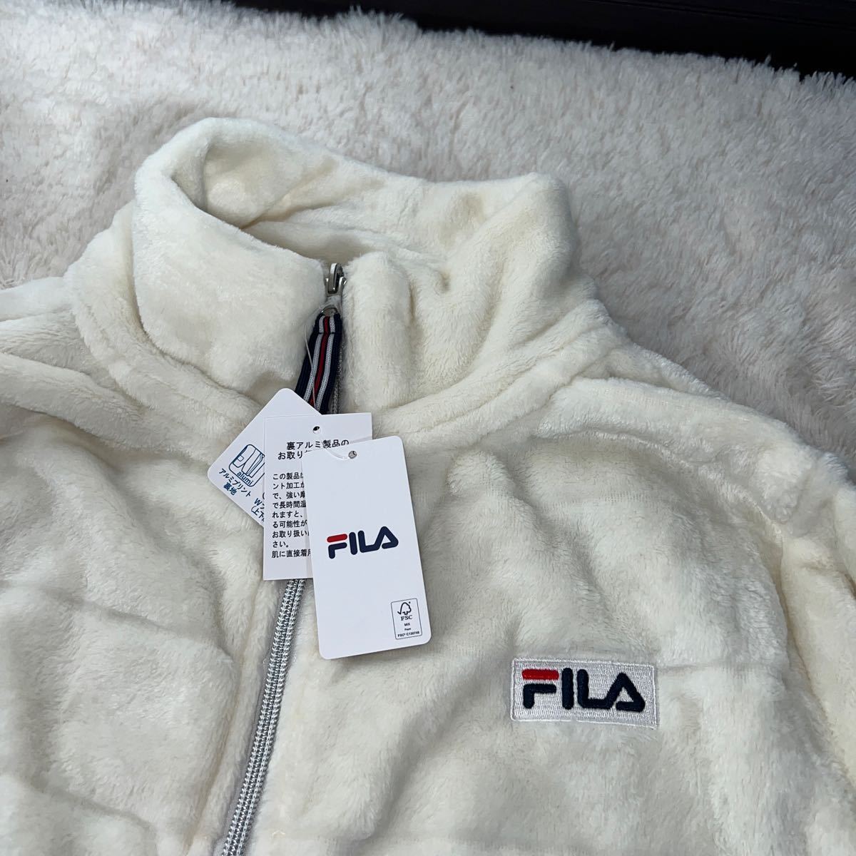 新品¥6998フィラ FILA ふわもこ暖かマジカルハーフコート エコファーUV機能！裏アルミプリント！L (ミルクカラーホワイト)フリース_画像6