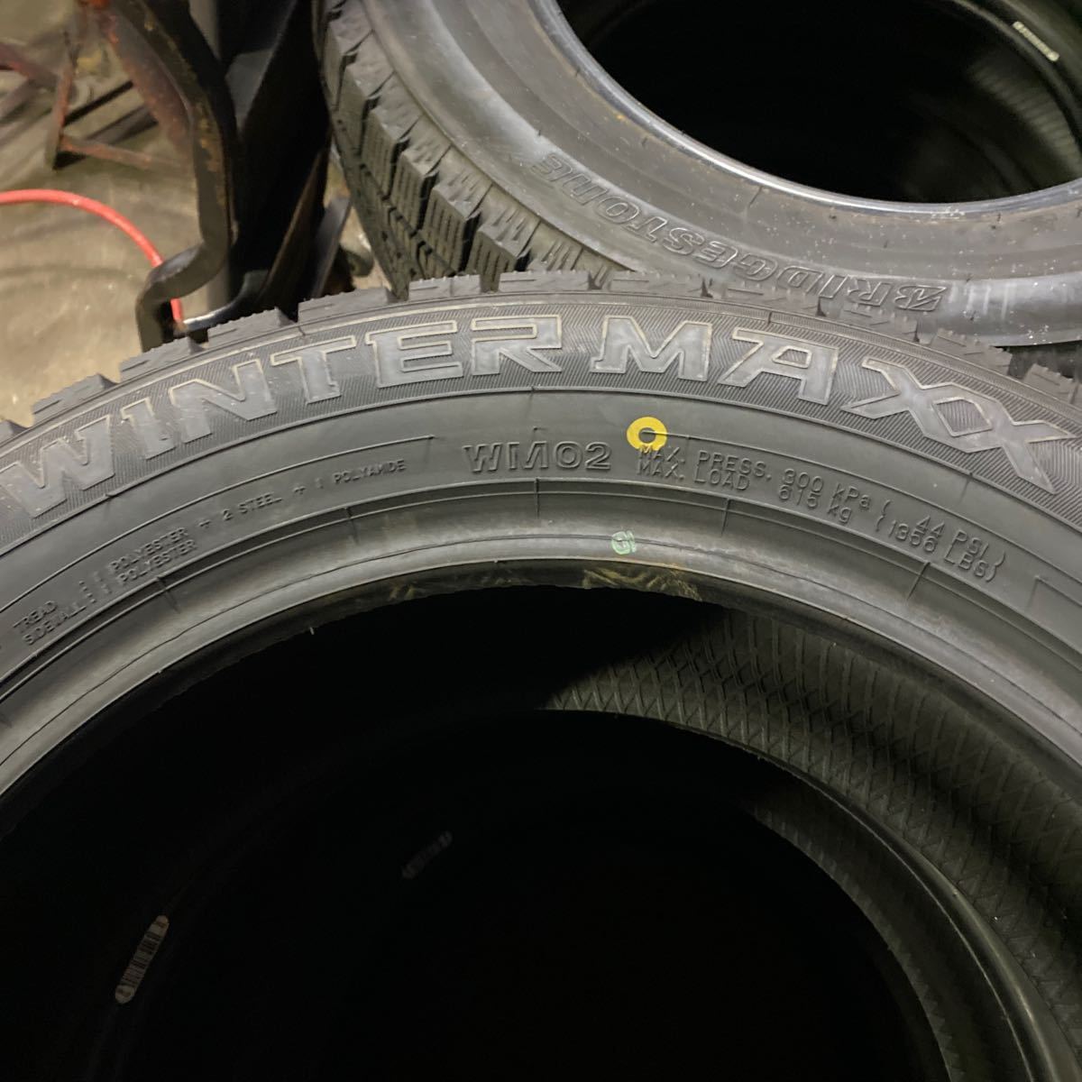 ダンロップ　WM02 2021年　205/55R16　未使用　倉庫保管　４本_画像2