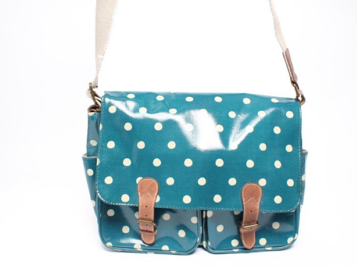 美品 $ 希少カラー Cath Kidston キャスキッドソン ドット柄 美品 $ 希少カラー Cath Kidston キャスキッドソン ドット柄