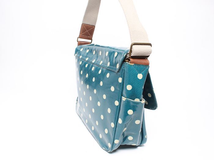 美品 $ 希少カラー Cath Kidston キャスキッドソン ドット柄 美品 $ 希少カラー Cath Kidston キャスキッドソン ドット柄