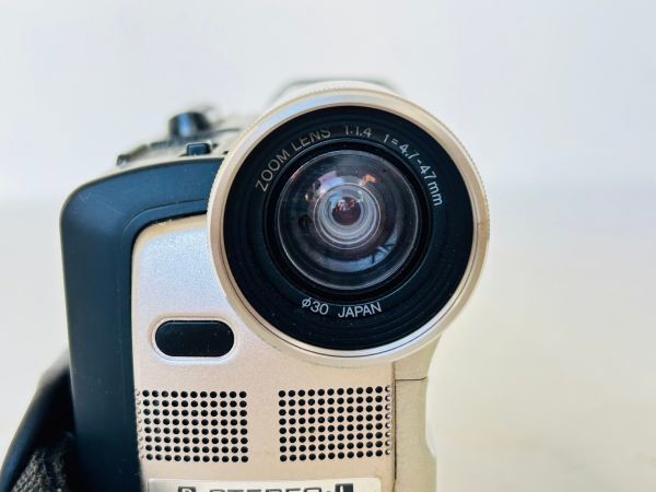 H509-K32-3103 SHARP シャープ VL-PD3 デジタルビデオカメラ 日本製 充電器/バッテリー/リモコン/プリントベース付き カメラ 通電確認OK ⑦_画像4