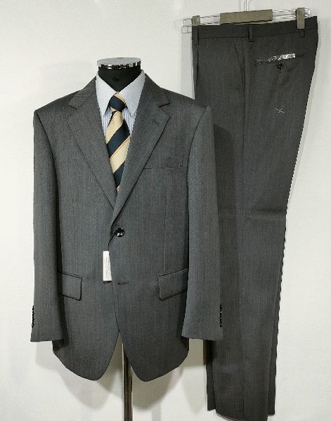 【Business suit】《総裏スーツ》◆仕立て良◆パンツのみ洗濯可能◆ビジネスにお勧め◆ワンタック スーツ◆グレー　織無地◆ 4471　BB5