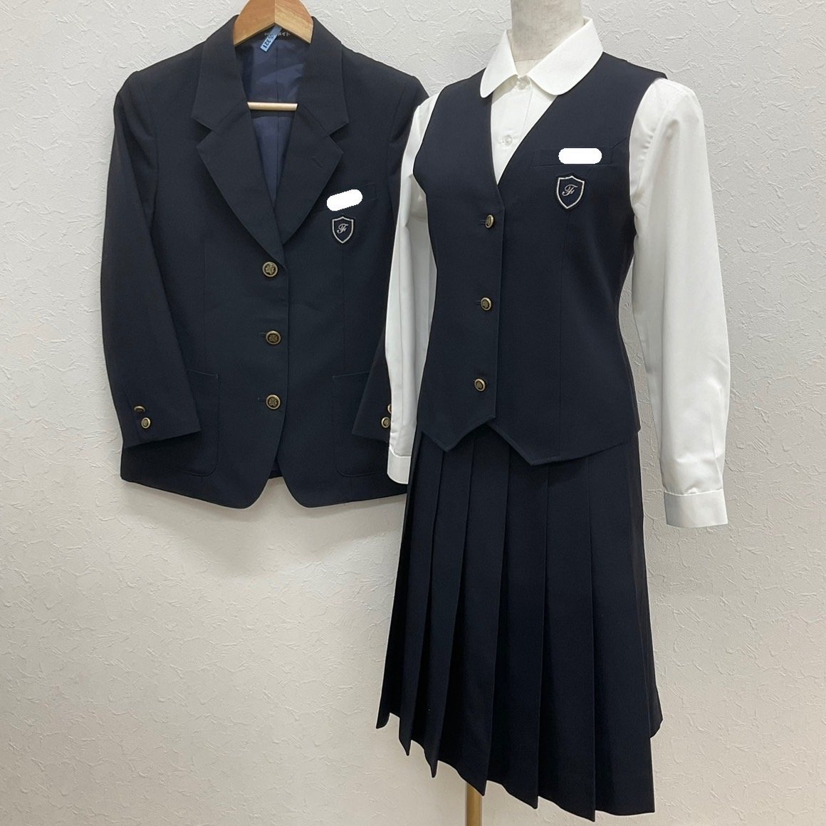 U168/S980(中古)福岡県 筑紫市立二日市中学校 女子制服5点 U168/S980(中古)福岡県 筑紫市立二日市中学校 女子制服5点