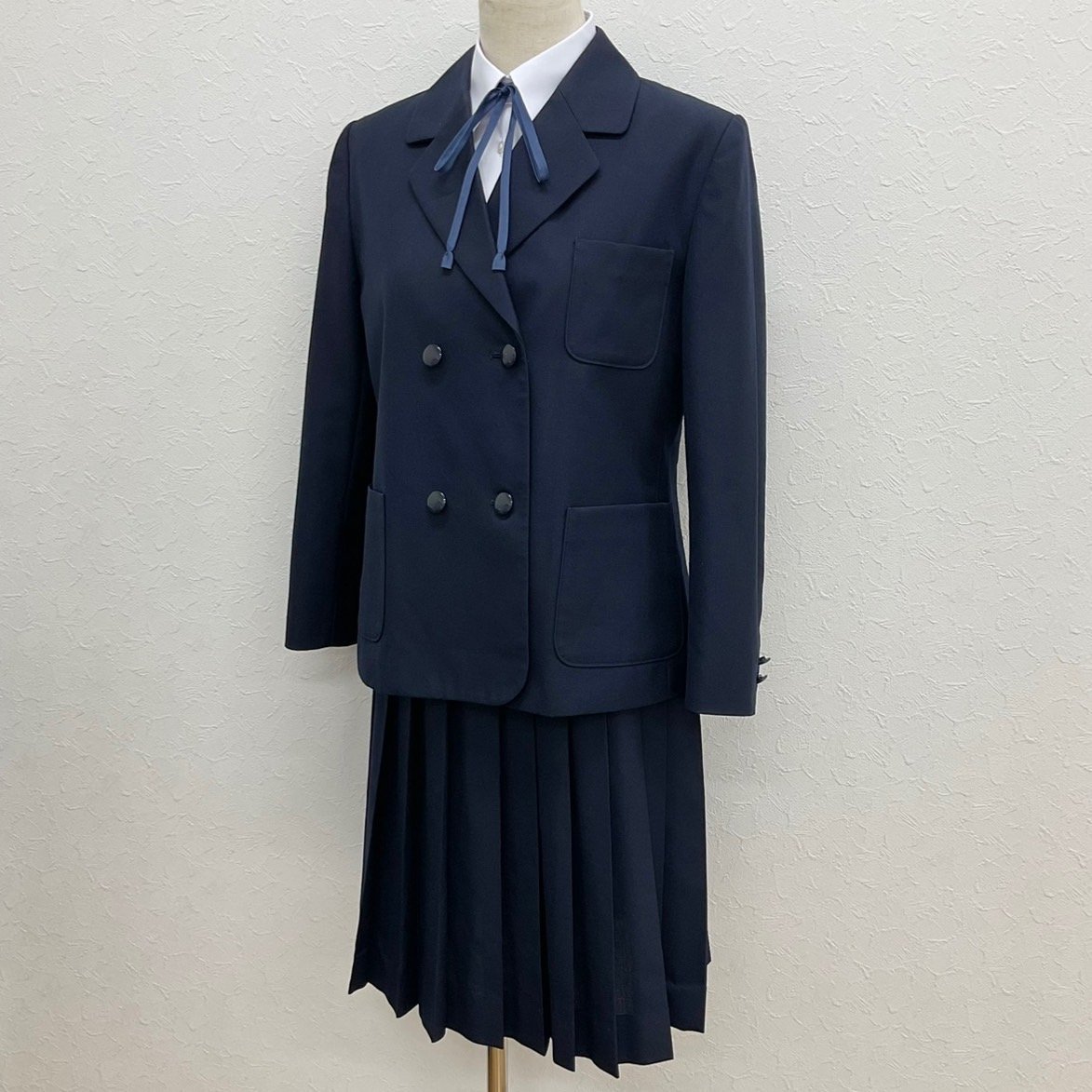 U190/T60(中古)栃木県 高根沢町立 阿久津中学校 女子制服4点 U190/T60(中古)栃木県 高根沢町立 阿久津中学校 女子制服4点