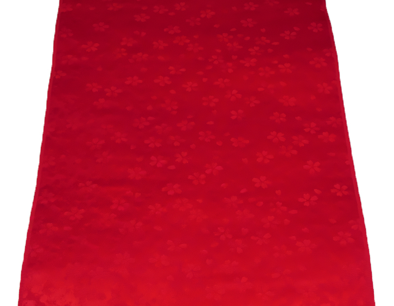 605-9番 正絹縮緬地端切れ（ハギレ はぎれ）赤色 霞・桜模様 表地用 中厚地 39.5センチ×90センチ_画像1