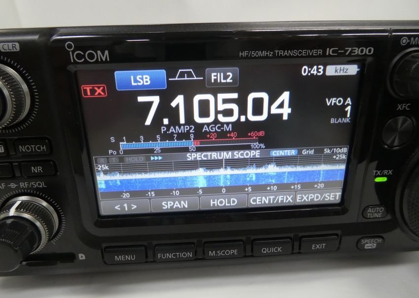 ICOM IC-7300 HF+50MHz帯　100Ｗ オールモードトランシーバー　中古_画像1