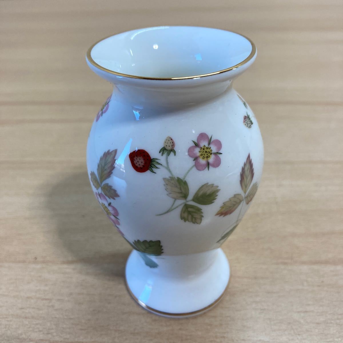 ウェッジウッド WEDGWOOD ワイルドストロベリー 花瓶 花器 一輪挿し/小物入れ アクセサリーケース ２個セット インテリア(4-2)_画像2