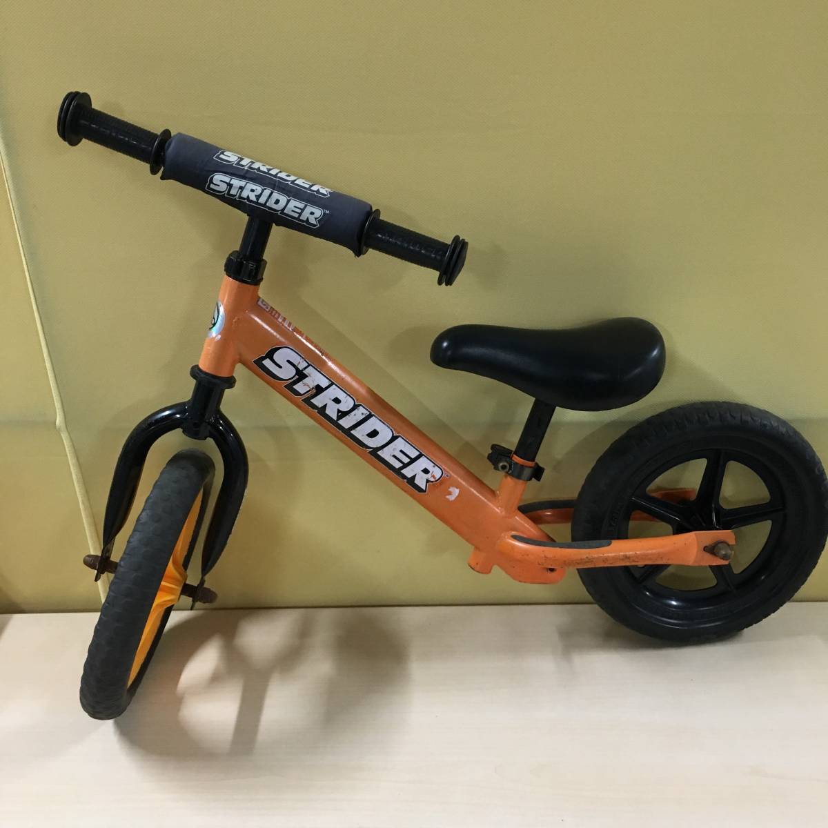 ●STRIDER ST-J4 キックバイク オレンジ ストライダー 子供用 二輪車 バイク　【23/1124/01_画像1