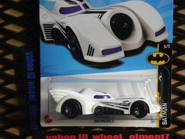 即決☆☆BATMOBILE BATMAN THE FRASH 　ホットウィール　Hot Wheels_画像1