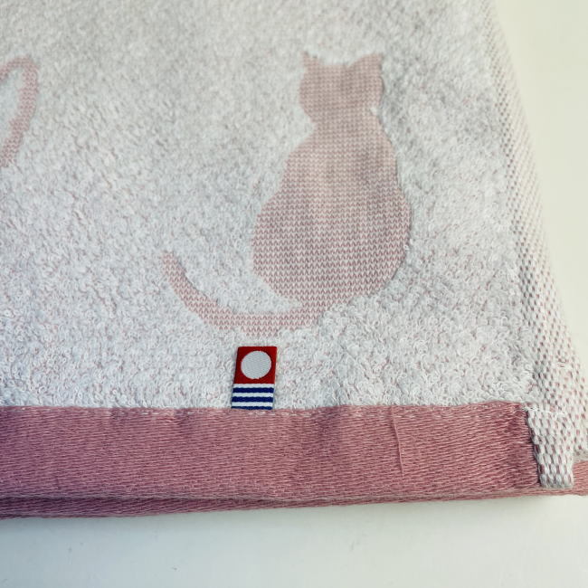  pink cat pattern now . towel bath towel now . towel brand cotton 100