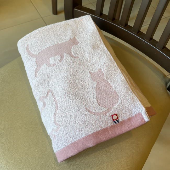  pink cat pattern now . towel bath towel now . towel brand cotton 100