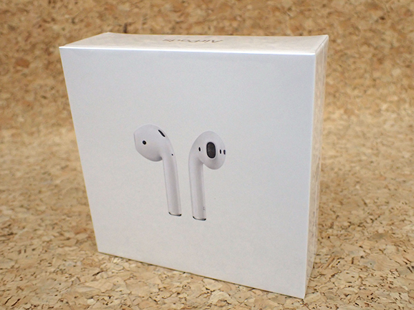 【新品 未開封】Apple 純正 AirPods with Charging Case 第2世代 MV7N2J/A(NLA253-2)_画像1