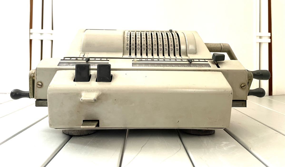 rrkk2058 Original Ochner 手動式 計算機 機械式卓上計算機 オリジナル オドナー スウェーデン製 カバー付 現状品 レトロ アンティーク_画像4