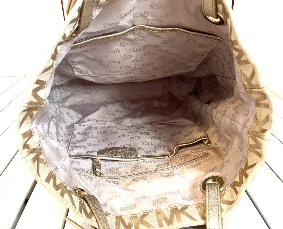 rrkk2086 MICHAEL KORS マイケルコース ジMKシグ ネチャートートバッグ キャンバス 大容量 ベージュ ゴールド レディース バック_画像3