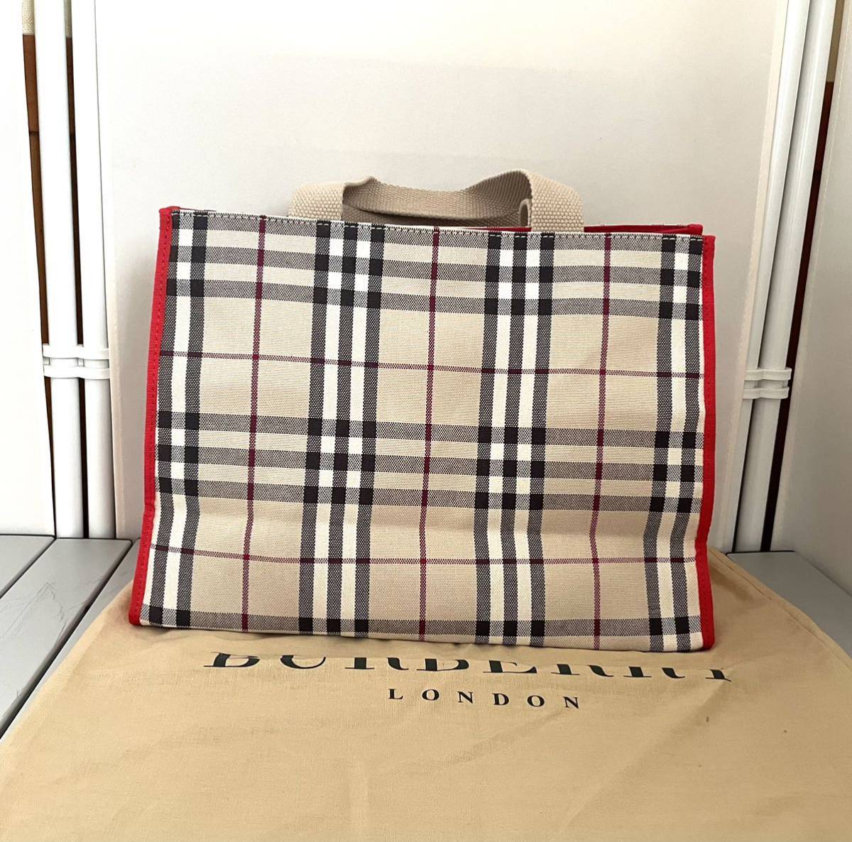 rrkk2080 未使用品 Burberry バーバリー トートバッグバッノバチェック ハンドバッグ ベージュ レッド 保存袋付き_画像2