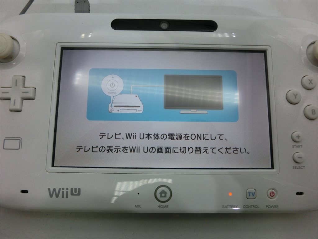 T【ユ3-01】【80サイズ】▲任天堂 WiiU 32GB ゲーム機 本体＋パッド セット/wup-101 010/ジャンク扱い/通電可/※傷汚れ有_画像9