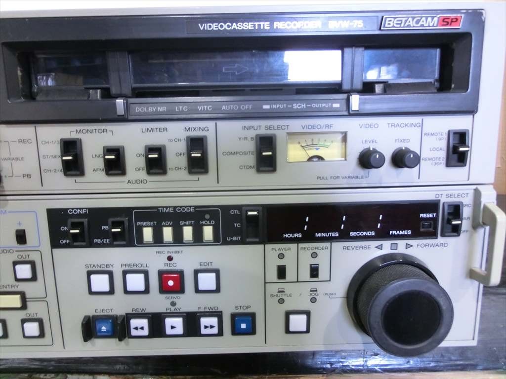 T【N2-43】【170サイズ】sony betacam sp/ベーカムSP規格 放送用スタジオレコーダー/BVW-75/動作未確認/※傷汚れ有_画像2