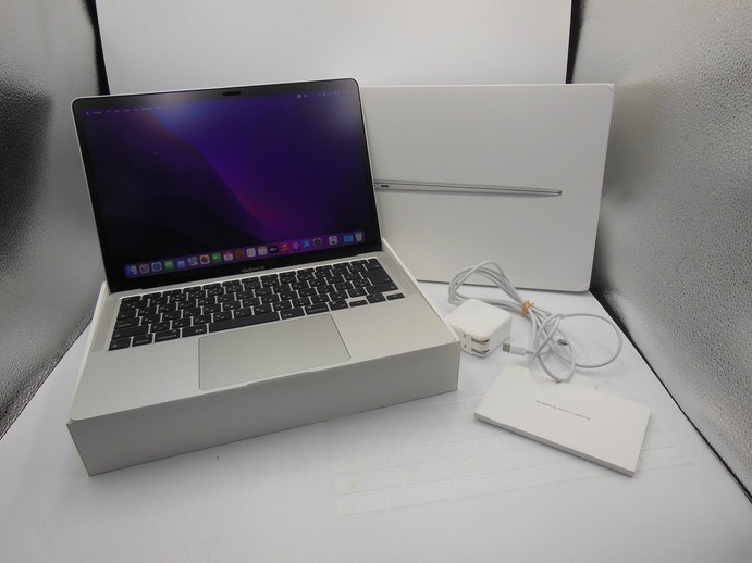 T【リ3-59】【100サイズ】Apple m1チップ MacBook Air 13インチ 8GB 512GB SSD model no.A2337/※商品説明必読_画像1