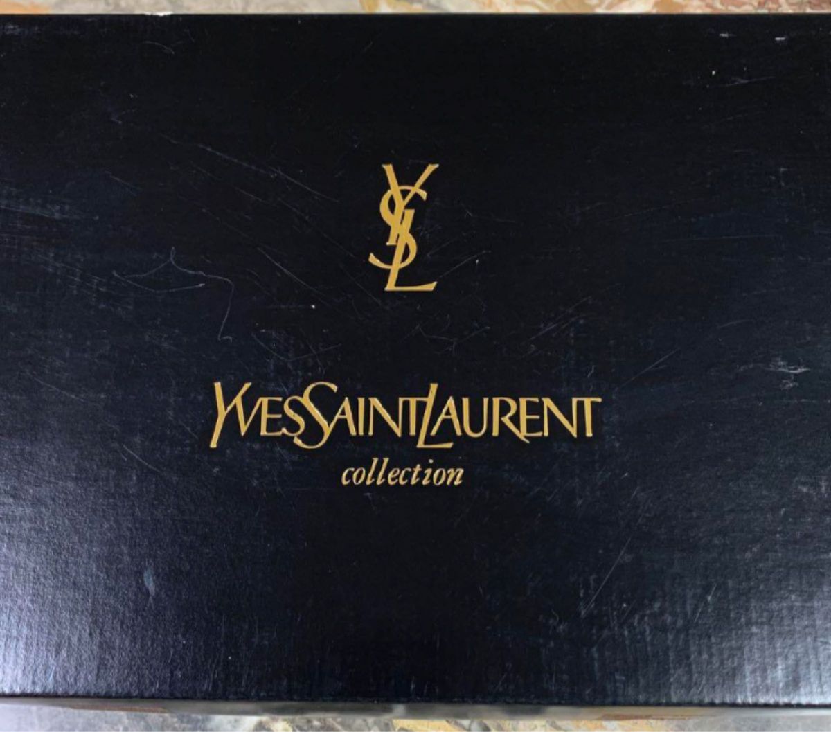 イブサンローランカップアンドソーサー　yvessaintlaurent カップ&ソーサー