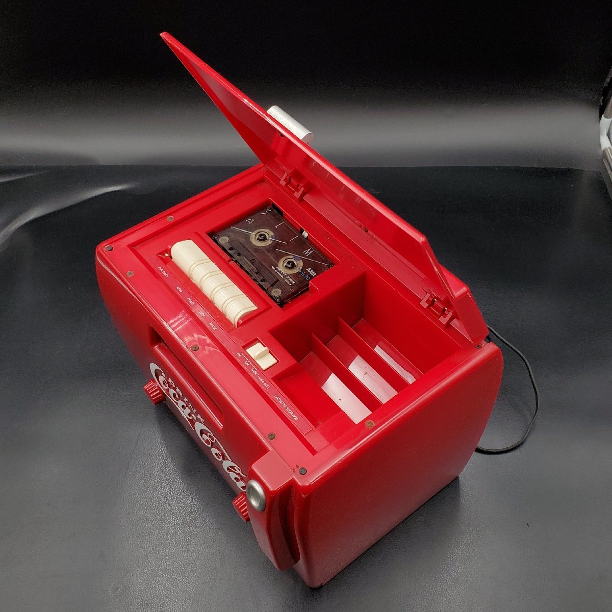 宝蔵】 Coca-Cola コカ・コーラ クーラー型ラジオカセット 宝蔵】 Coca-Cola コカ・コーラ クーラー型ラジオカセット