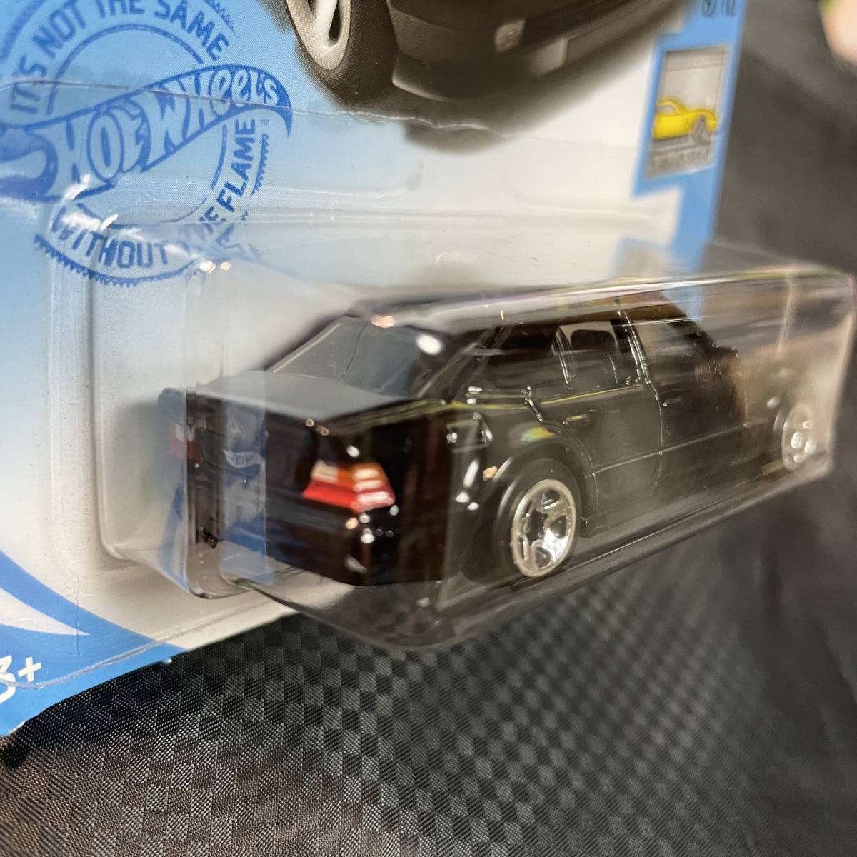 ホットウィール Hot wheels MERCEDES-BENZ 500 E ベンツ 黒_画像4