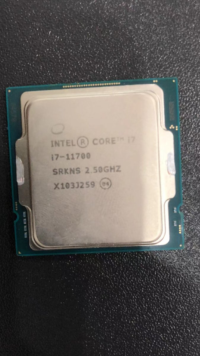 CPU インテル Intel Core I7-11700 プロセッサー 中古 動作未確認 ジャンク品 -8878_画像1