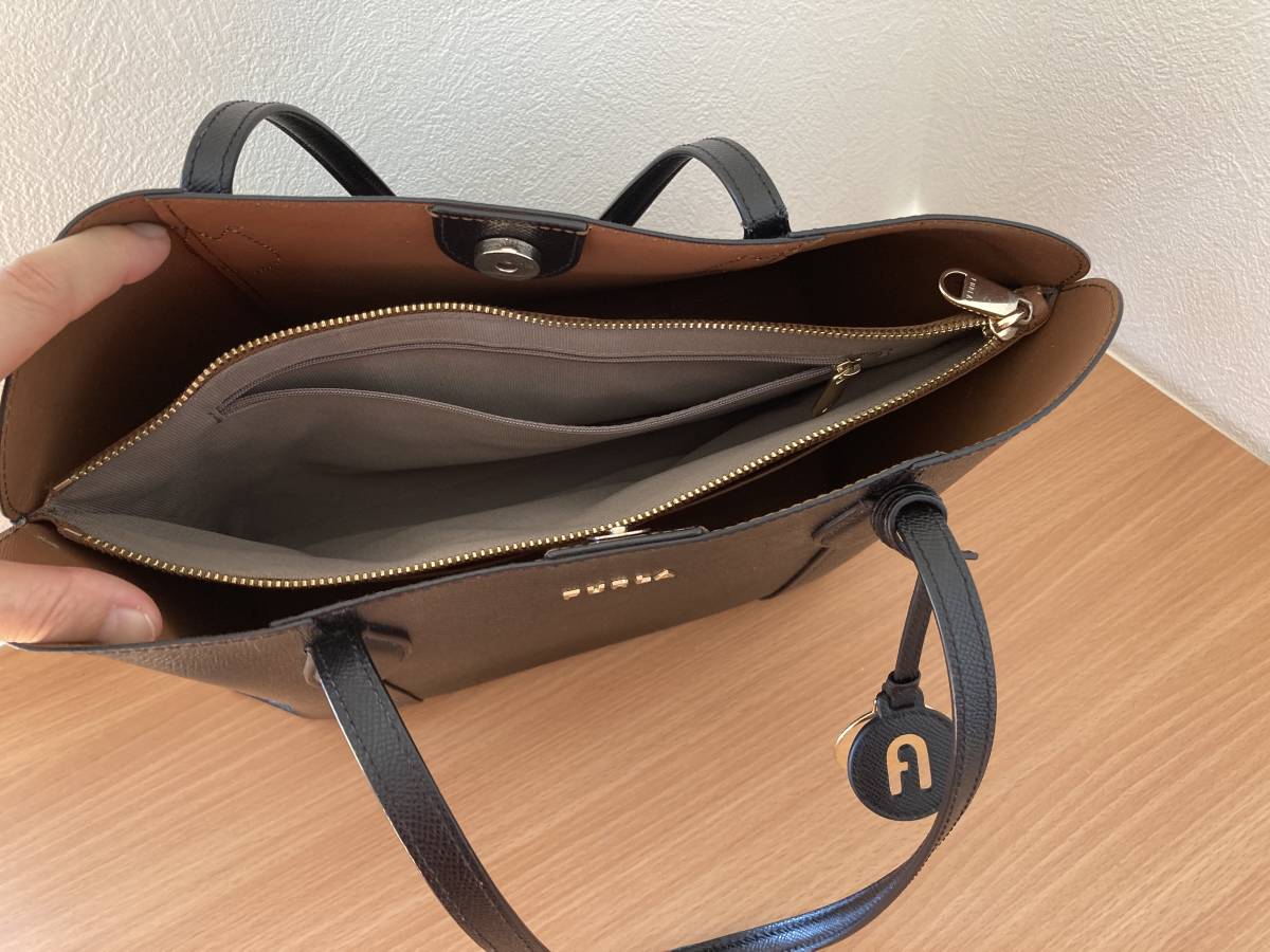 FURLA フルラ 皮革製 バック 鞄 黒 ブラック トートバッグ 本革 FURLA フルラ 皮革製 バック 鞄 黒 ブラック トートバッグ 本革