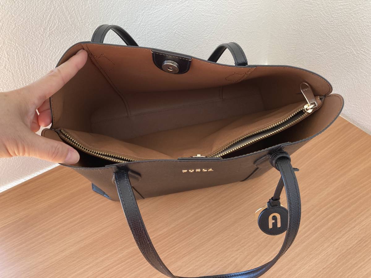 FURLA フルラ 皮革製 バック 鞄 黒 ブラック トートバッグ 本革 FURLA フルラ 皮革製 バック 鞄 黒 ブラック トートバッグ 本革
