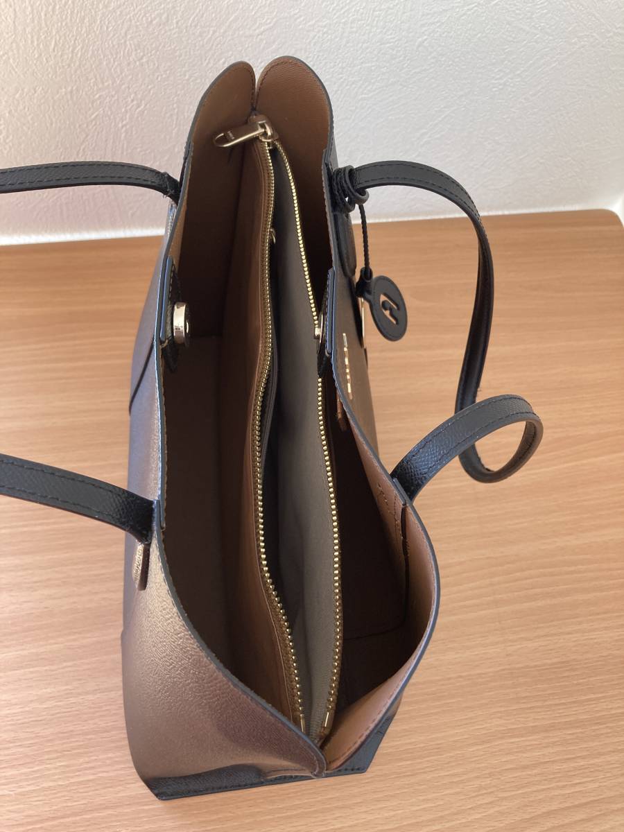 FURLA フルラ 皮革製 バック 鞄 黒 ブラック トートバッグ 本革 FURLA フルラ 皮革製 バック 鞄 黒 ブラック トートバッグ 本革