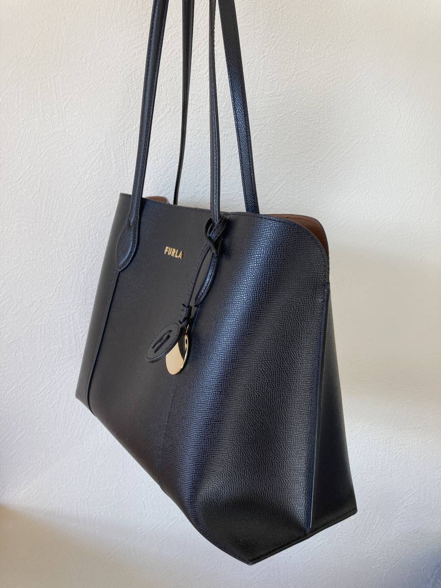FURLA フルラ 皮革製 バック 鞄 黒 ブラック トートバッグ 本革 FURLA フルラ 皮革製 バック 鞄 黒 ブラック トートバッグ 本革