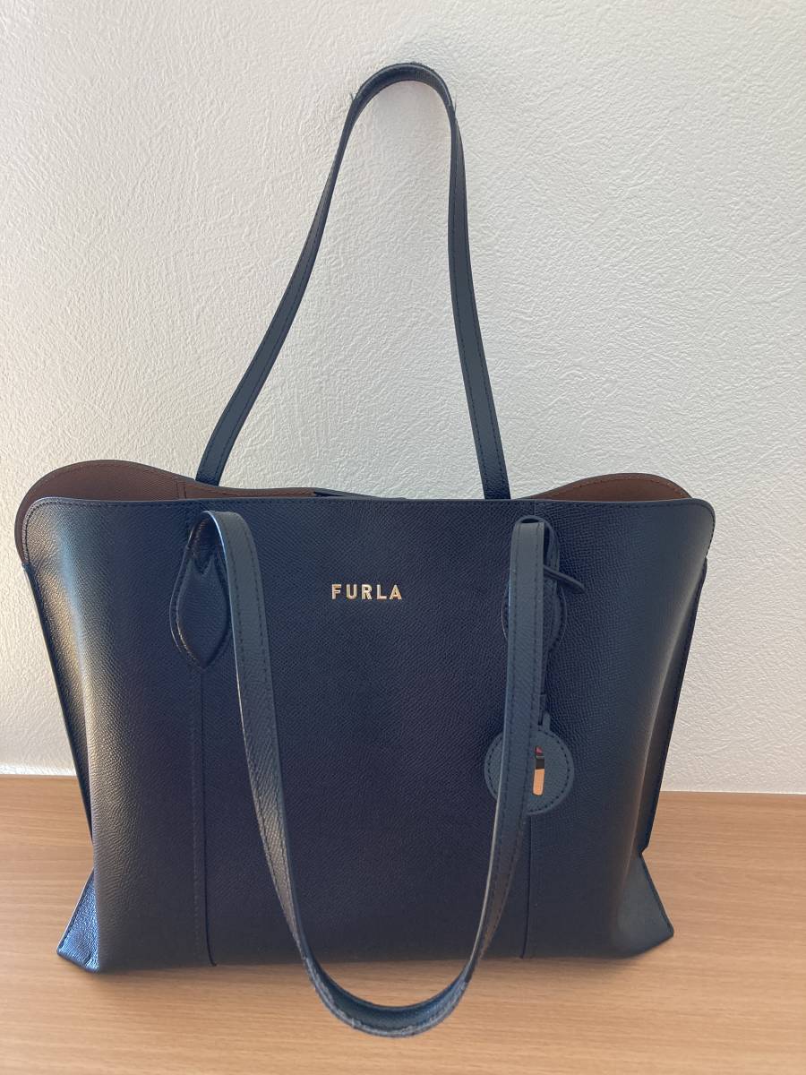 FURLA フルラ 皮革製 バック 鞄 黒 ブラック トートバッグ 本革 FURLA フルラ 皮革製 バック 鞄 黒 ブラック トートバッグ 本革
