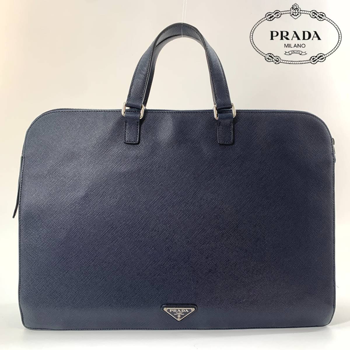 1円【極美品】プラダ PRADA ビジネスバッグ ブリーフケース メンズ 三角ロゴ サフィアーノレザー 黒 ネイビー 大容量 A4 書類かばん_画像1