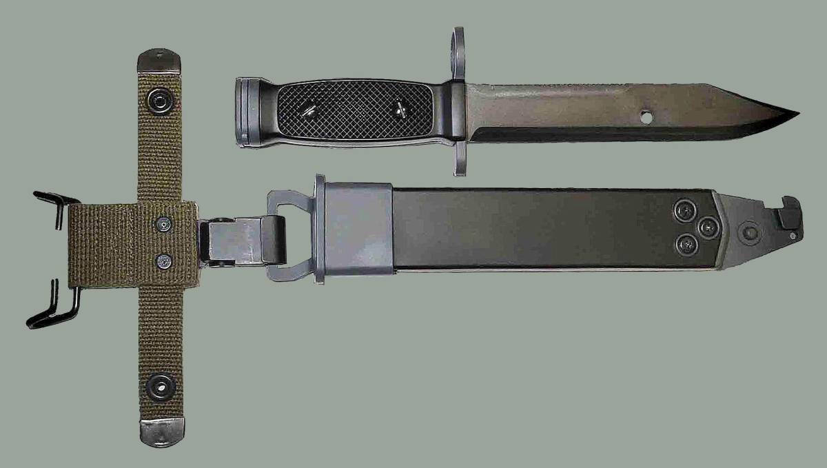 89式小銃用多用途銃剣複製_鞘は新金型を使用して製作
