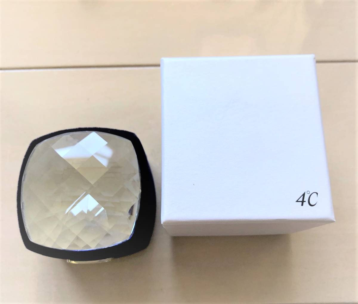 4℃ ジュエリーケース 保存箱 外箱+ガラス蓋ケース ネックレス 4℃ ジュエリーケース 保存箱 外箱+ガラス蓋ケース ネックレス