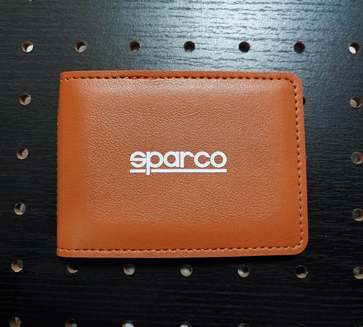 SPARCO ブラウンレザー カードケース 薄型 スパルコレーシング 免許証 クレジットカード クラウン アルファード N-BOX ヤリスクロス_画像1