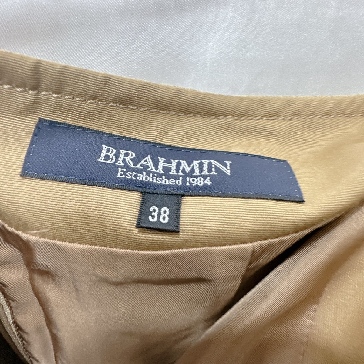 【未使用品/難有/インボイス登録店/KU】BRAHMIN ブラーミン タイトスカート 無地 レディース ボトムス サイズ38 ブラウン系　IM0922_画像6