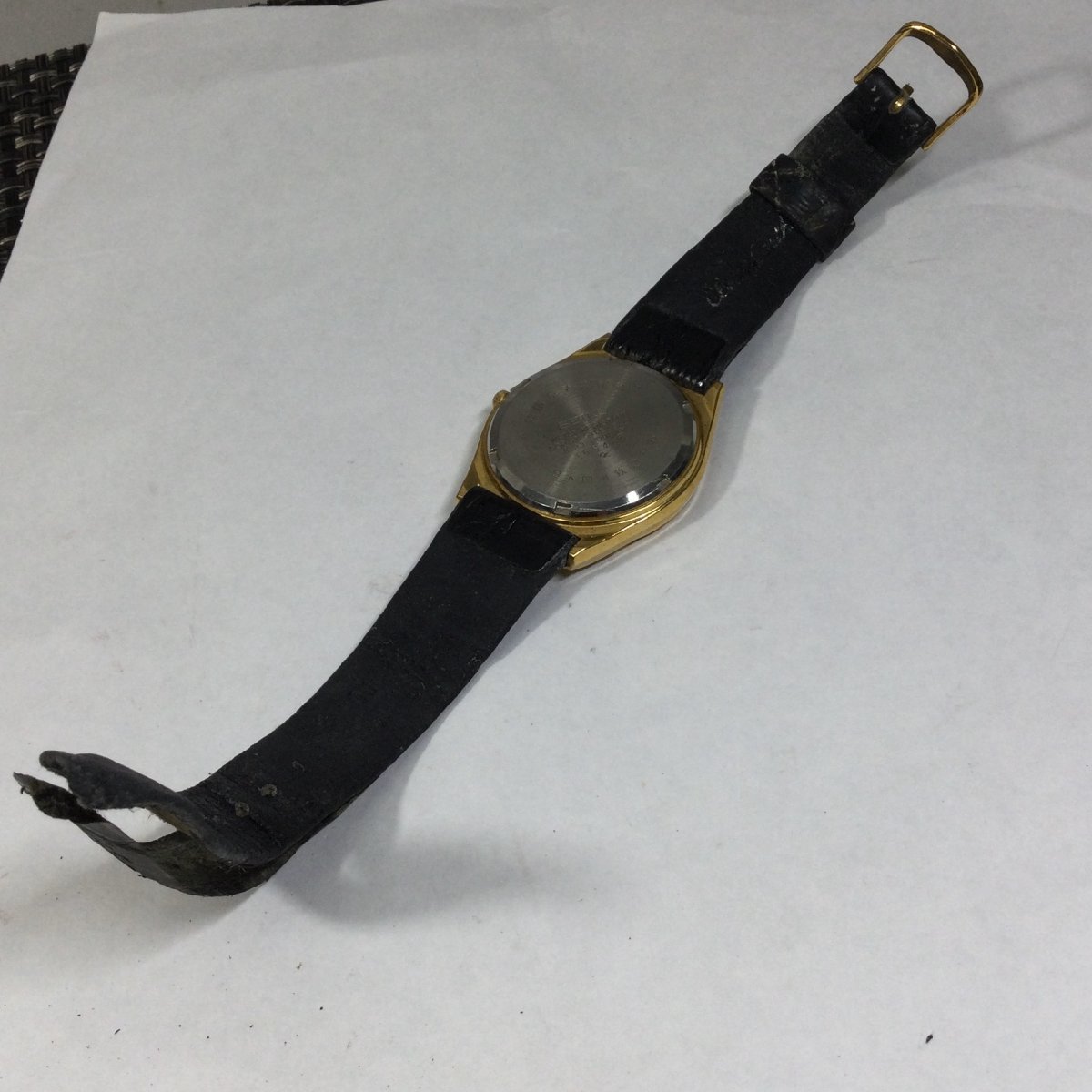 【中古現状品/インボイス登録店/TO】SEIKO セイコー タイプⅡ クォーツ 腕時計 8223-8090 デイデイト 日本国有鉄道総裁 刻印　MZ1121/0003_画像7