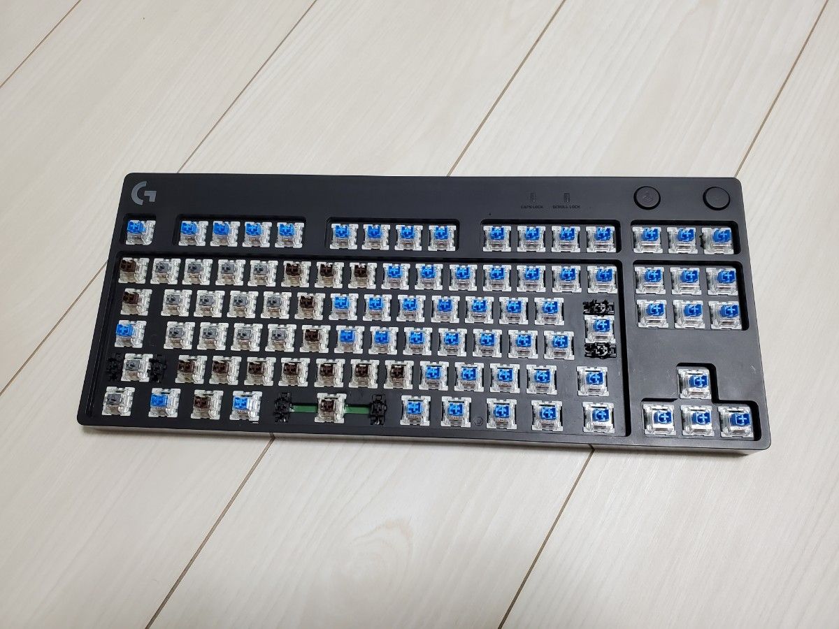 Logicool pro x キーボード g-pkb-002 ゲーミングキーボード 銀 Logicool pro x キーボード g-pkb-002 ゲーミングキーボード 銀