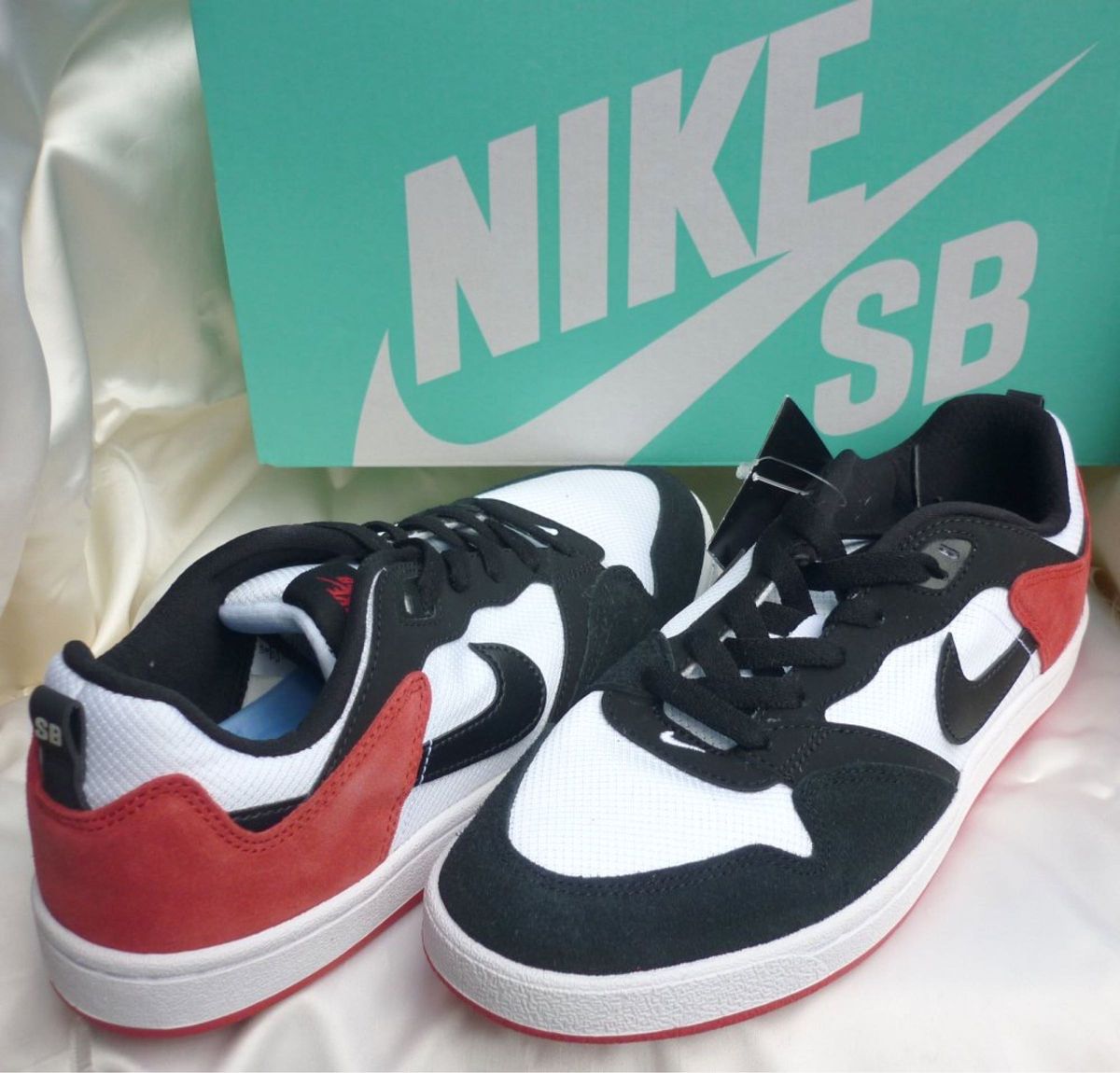 新品未使用26 5cmナイキ NIKE SB アリウープ メンズスニーカー 新品未使用26 5cmナイキ NIKE SB アリウープ メンズスニーカー