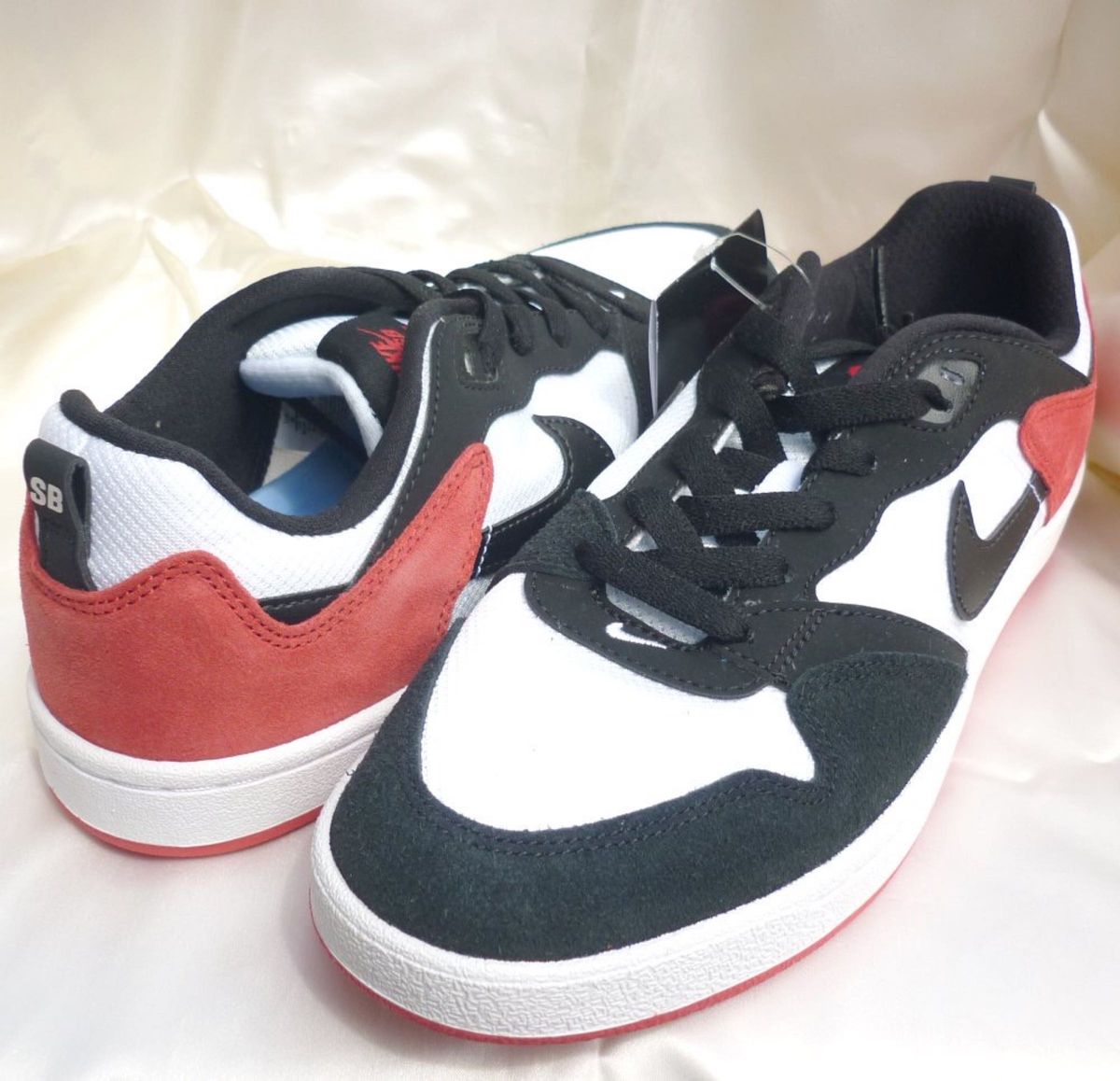 新品未使用26 5cmナイキ NIKE SB アリウープ メンズスニーカー 新品未使用26 5cmナイキ NIKE SB アリウープ メンズスニーカー