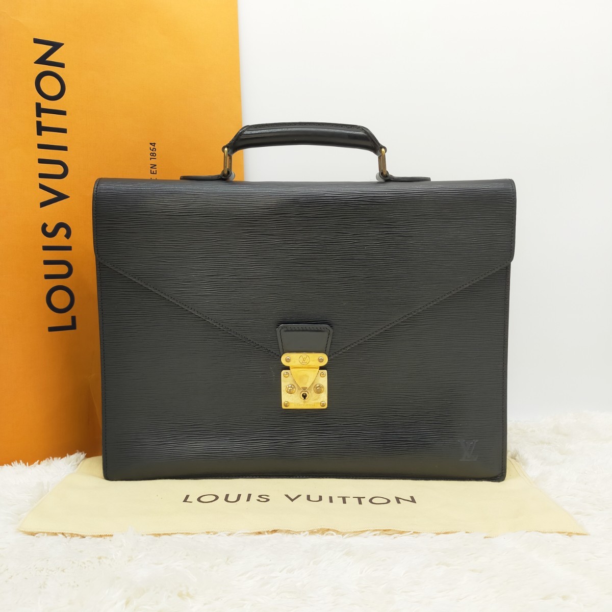 低価格で大人気の 正規品 LOUISVUITTON M54412 鍵 ハンドバッグ