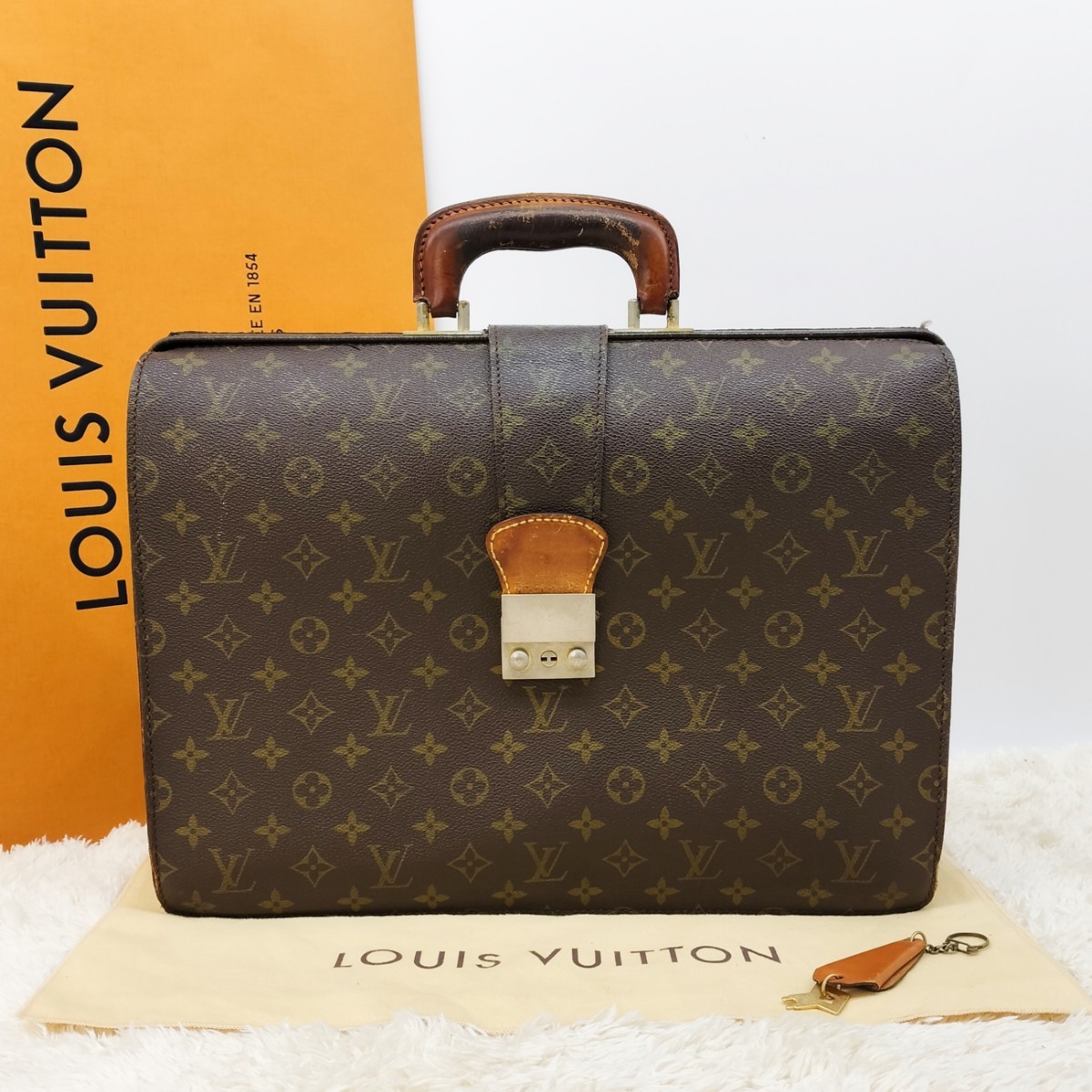 正規品 鍵付き LOUISVUITTON ルイヴィトン ヴィトン フェルモワール ビジネスバッグ ブリーフケース ハンドバッグ モノグラム M53305_画像1