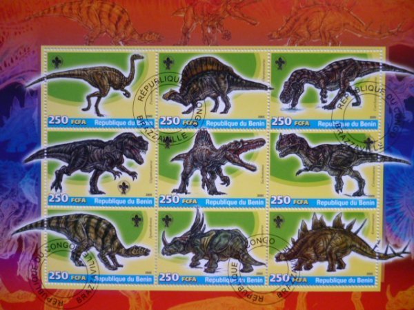 特価！(画像3枚) ソマリア/コンゴ/ベナン切手『恐竜』3シートセットの画像2