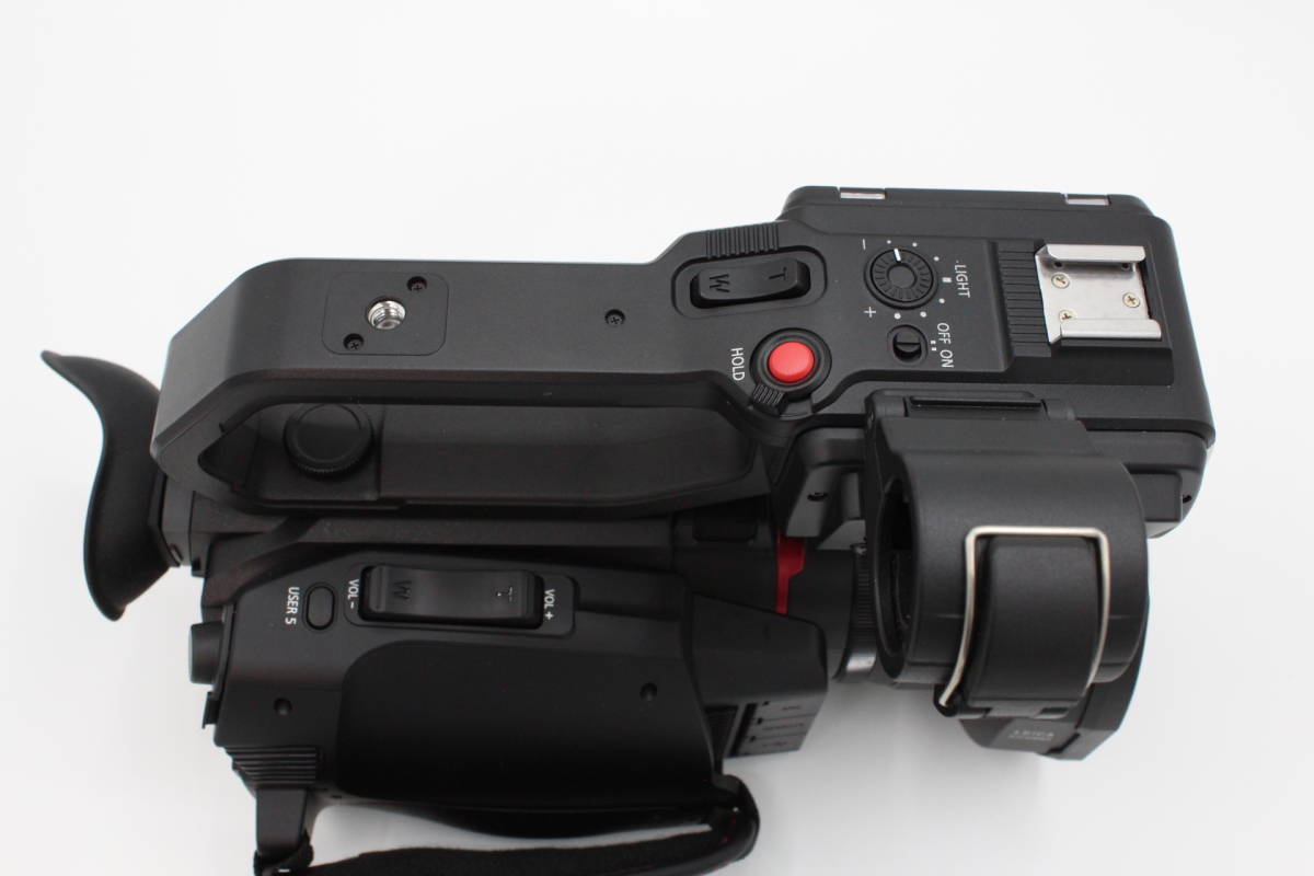 【新級品】Panasonic パナソニック 4K ビデオカメラ X2000 SDダブルスロット 光学24倍ズーム ハンドルユニット BLK HC-X2000-K #LE2023635_画像6