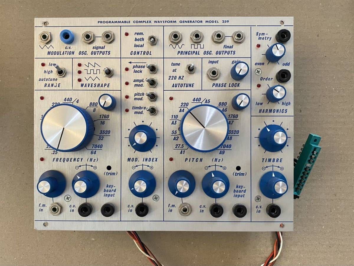 魅力の Buchla 259 モジュラー シンセ オシレーター 音源モジュール