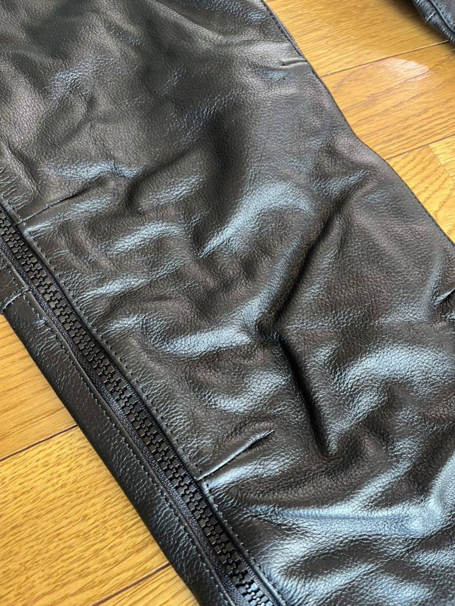  Moto field leather chaps unused L size, but smaller. product number MF-LP51